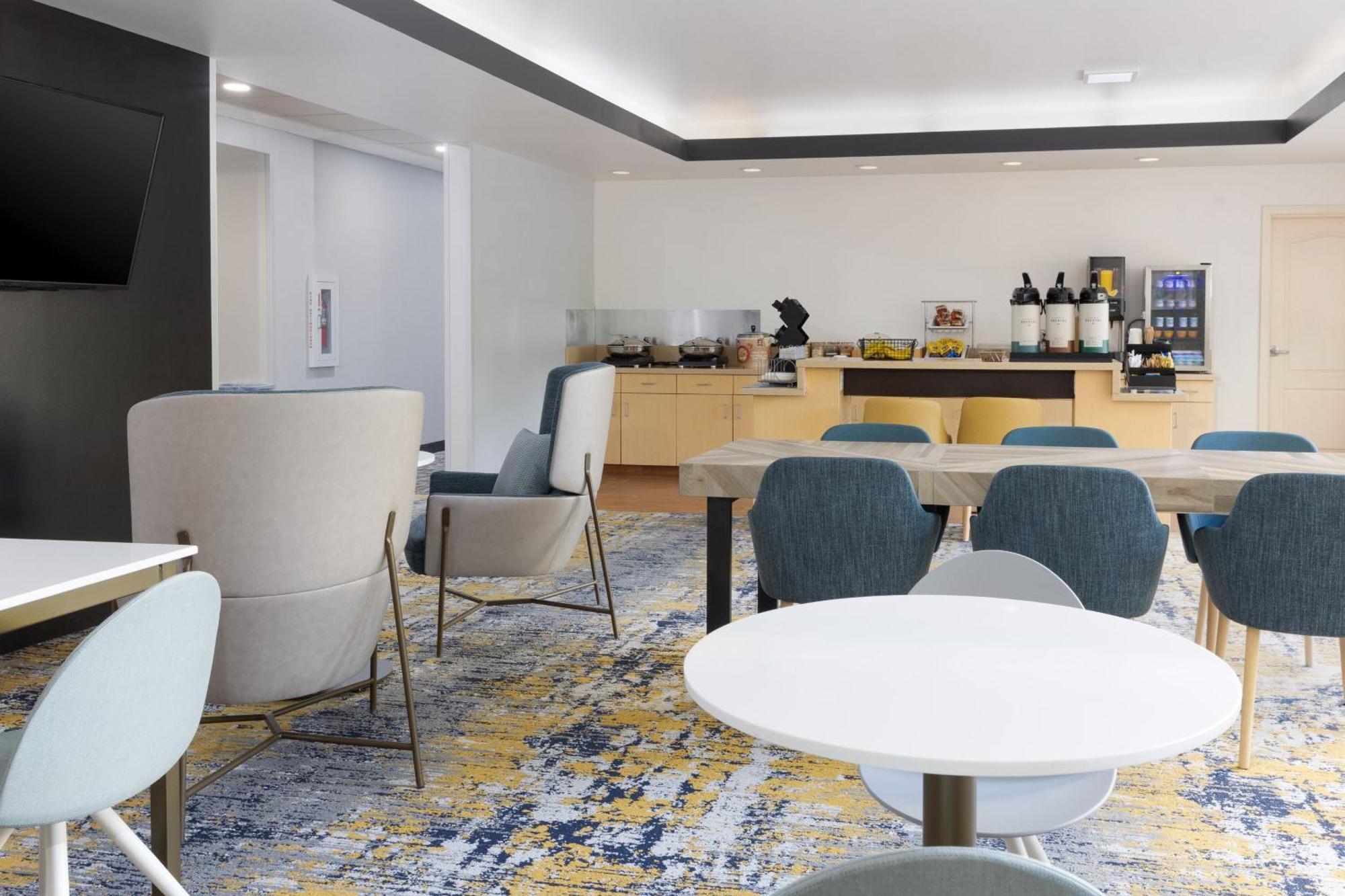 Towneplace Suites By Marriott Erie Kearsarge Bagian luar foto
