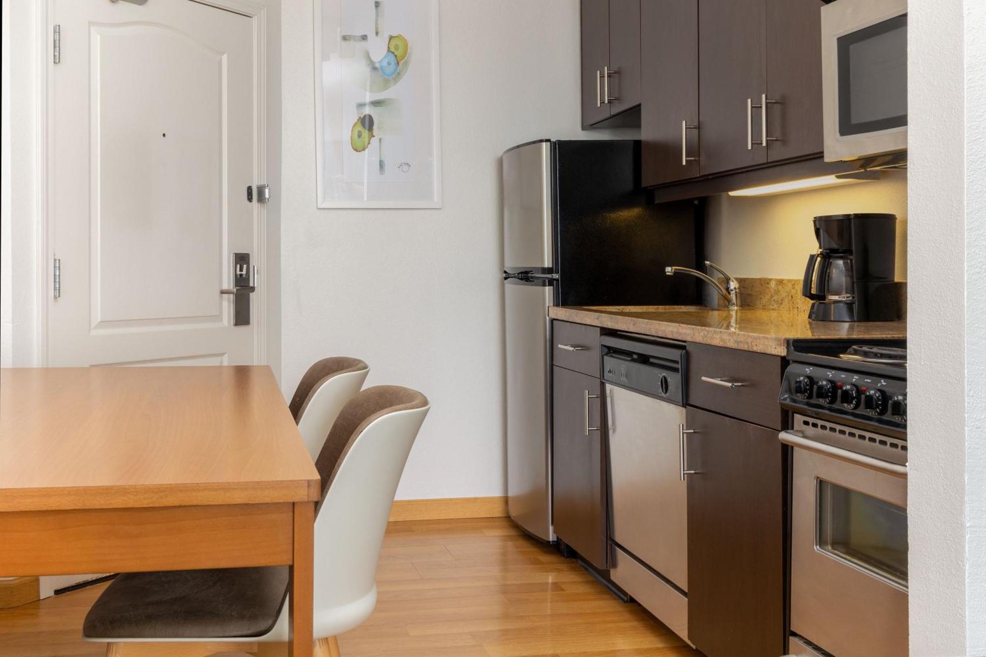 Towneplace Suites By Marriott Erie Kearsarge Bagian luar foto