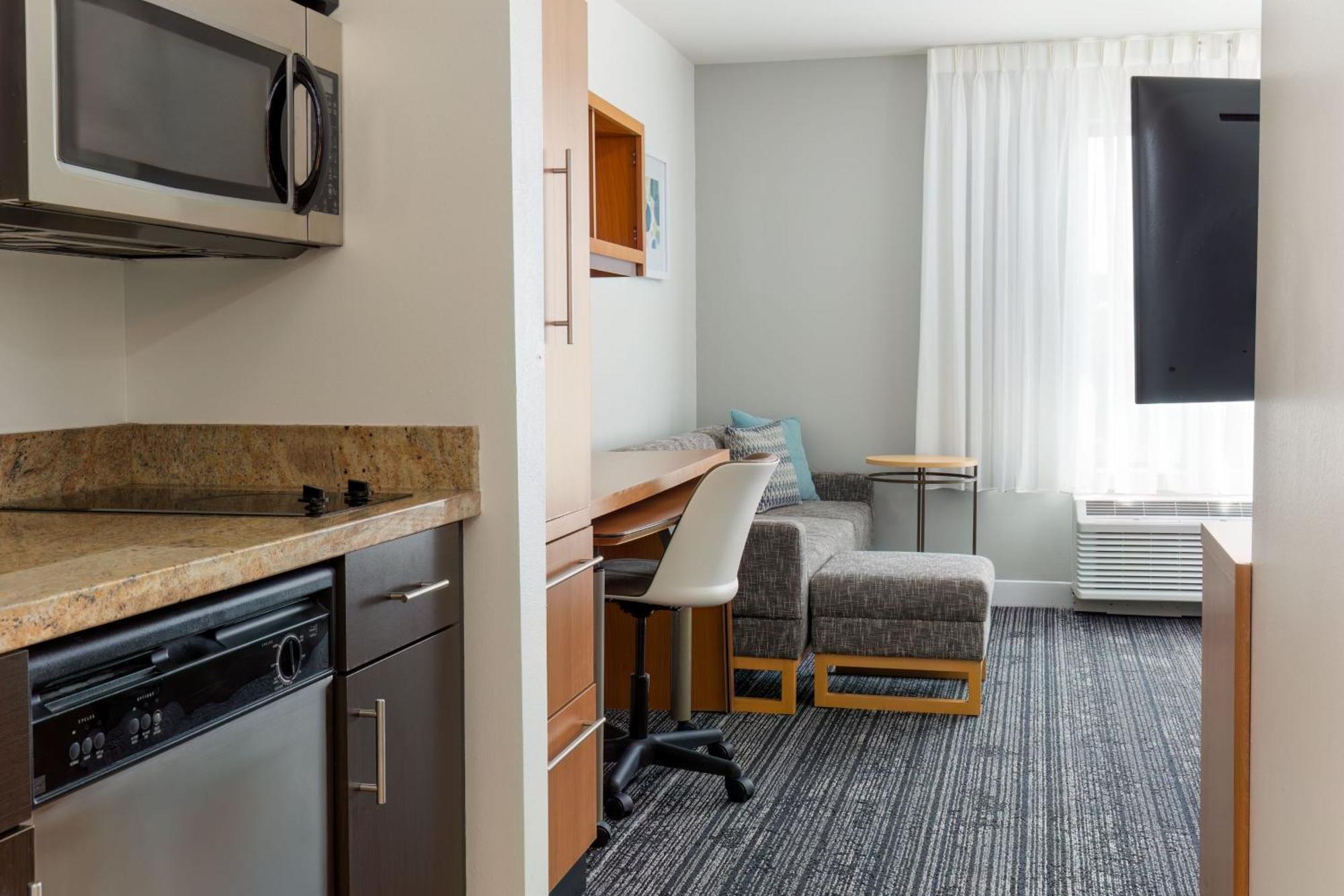 Towneplace Suites By Marriott Erie Kearsarge Bagian luar foto