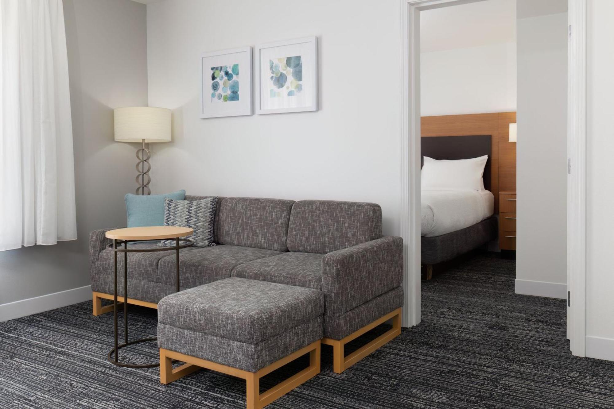 Towneplace Suites By Marriott Erie Kearsarge Bagian luar foto