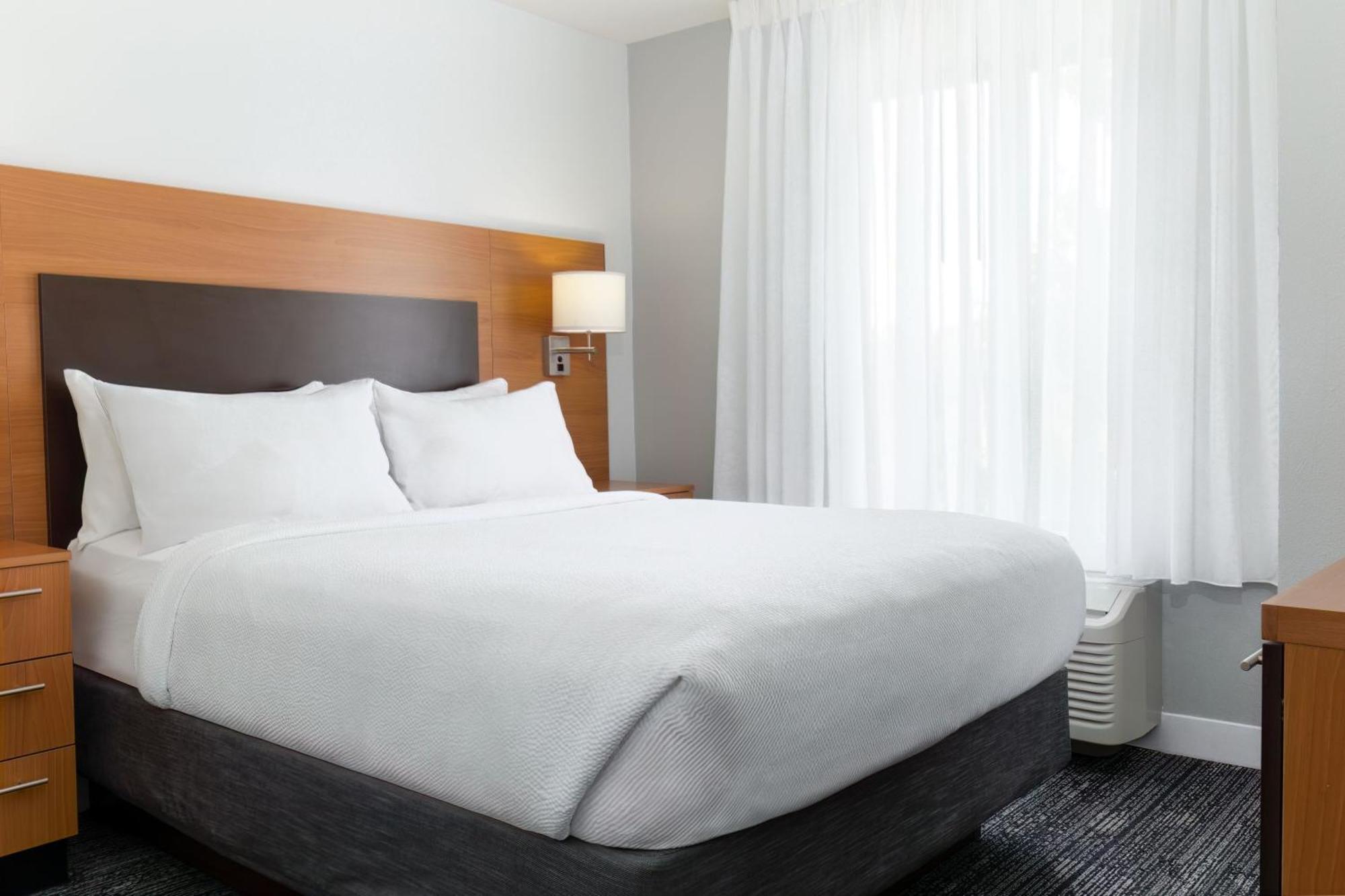 Towneplace Suites By Marriott Erie Kearsarge Bagian luar foto