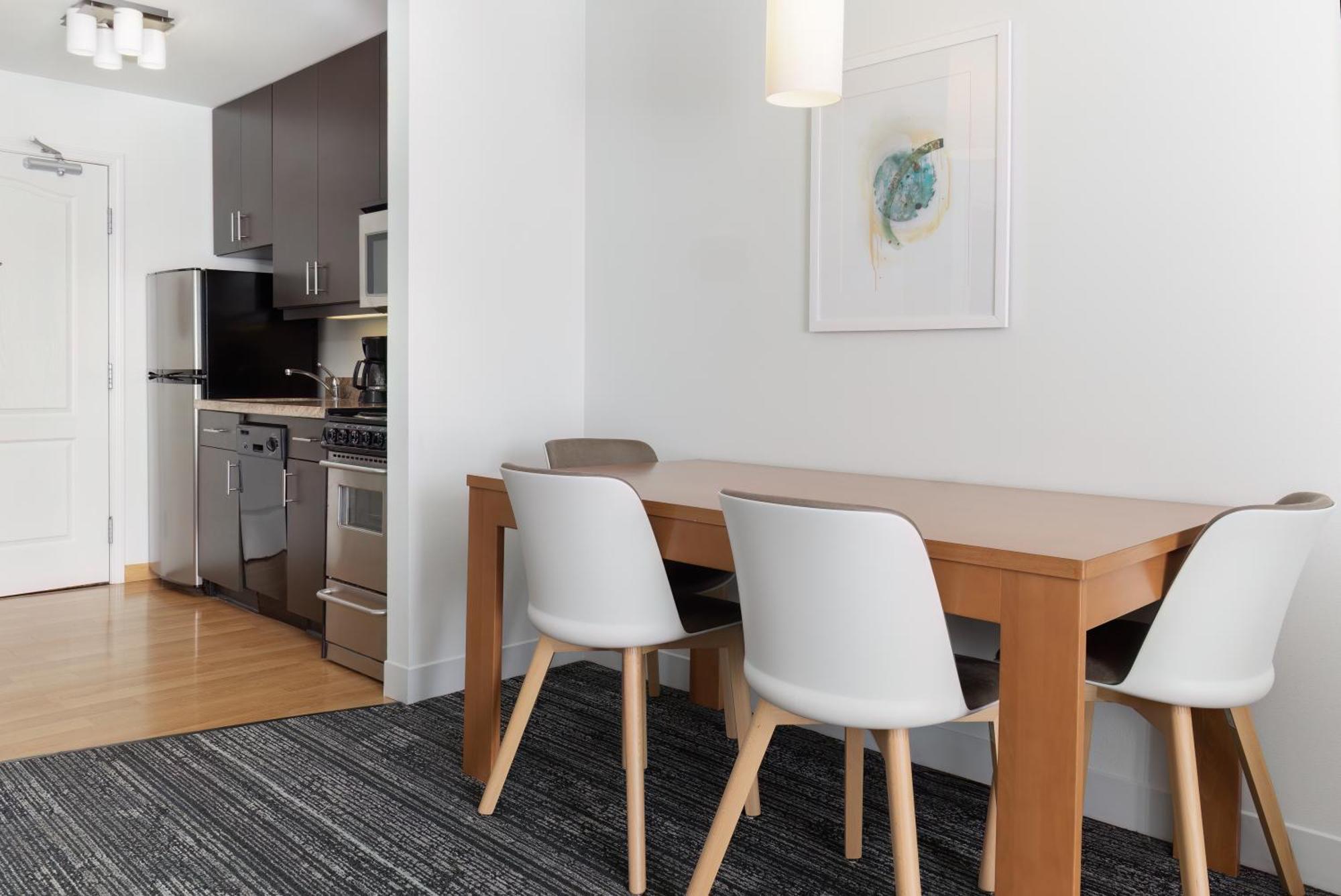 Towneplace Suites By Marriott Erie Kearsarge Bagian luar foto