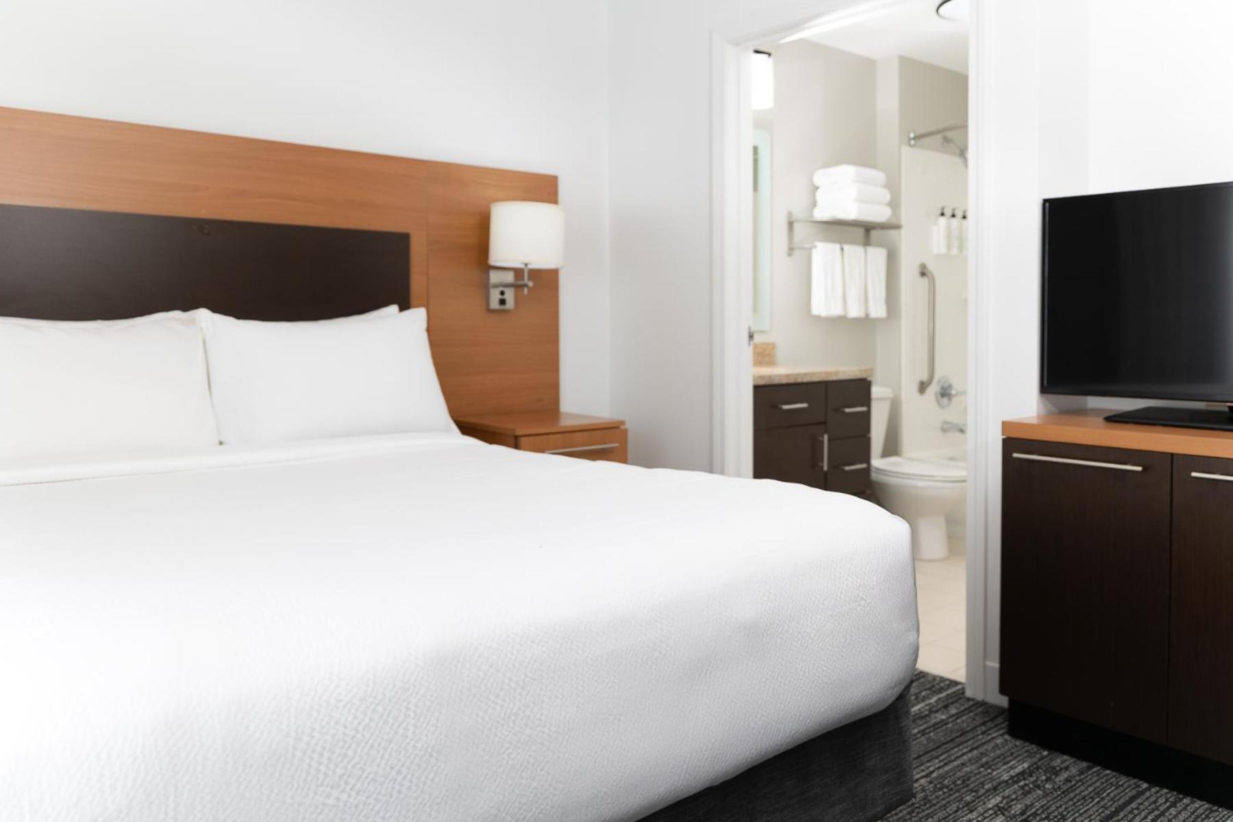 Towneplace Suites By Marriott Erie Kearsarge Bagian luar foto