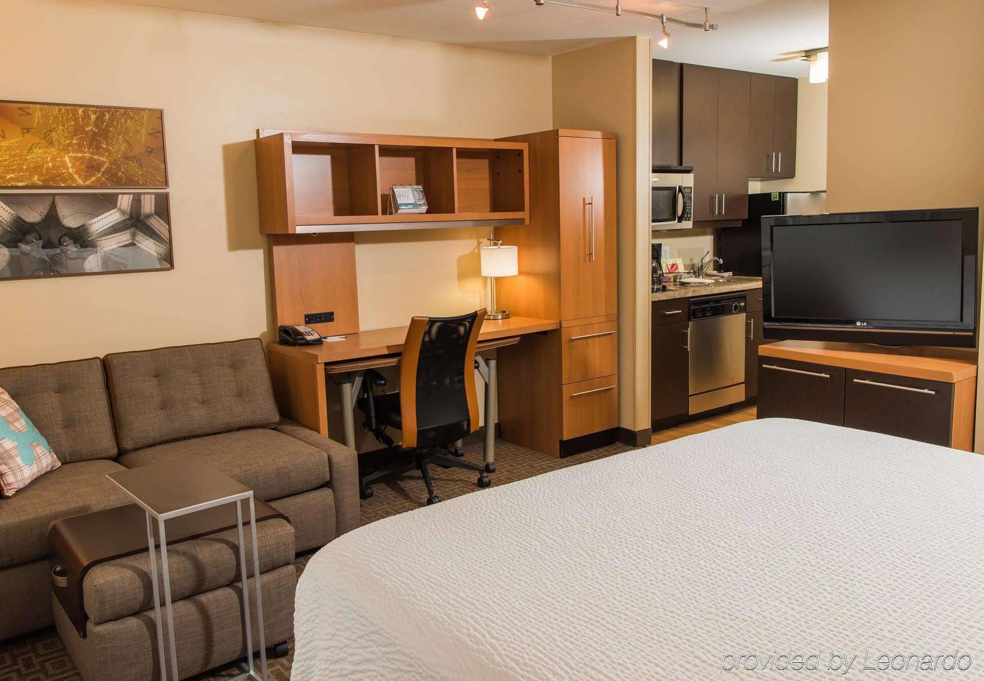 Towneplace Suites By Marriott Erie Kearsarge Bagian luar foto